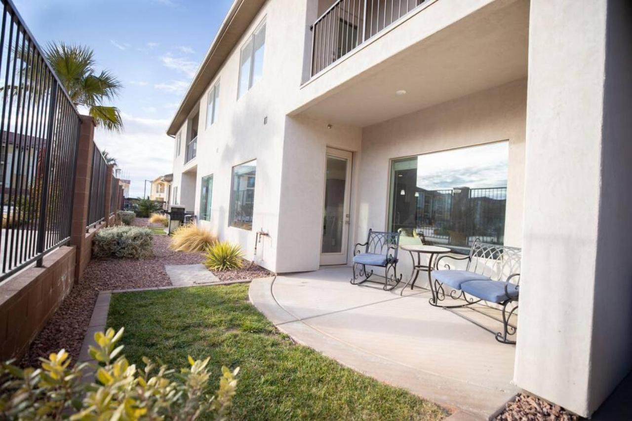 Zion Village Oasis By The Pool With Lazy River Holiday home